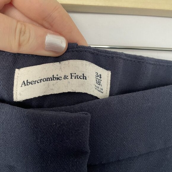Abercrombie & Fitch Women's Navy Pleated Trousers Size 34/18 L pockets - Picture 3 of 5